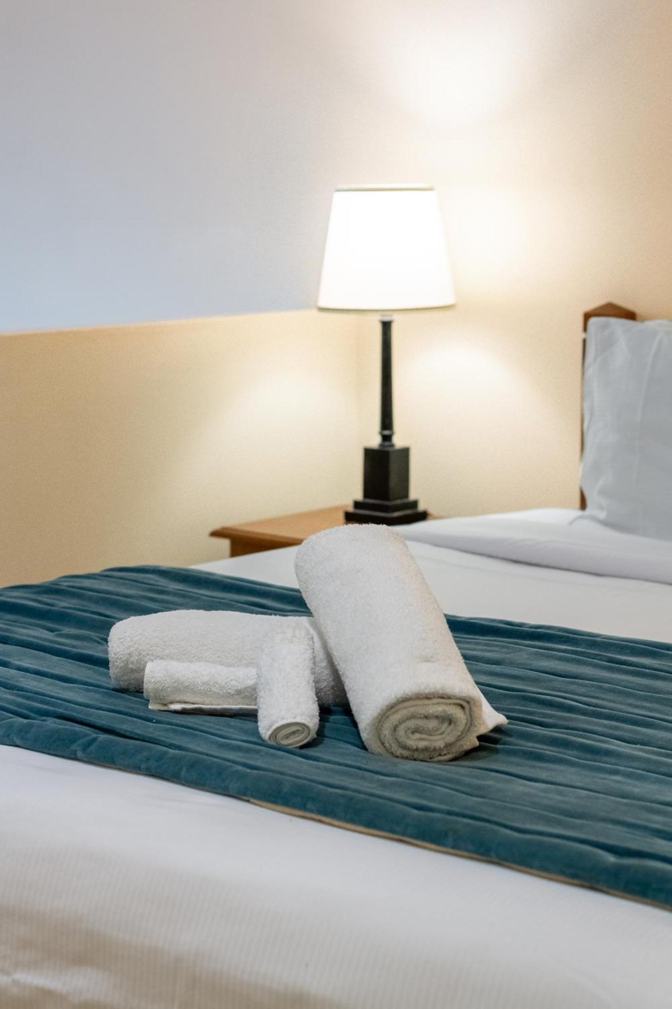 Beauty In The Cbd - 1Bed Free Parking Pool Διαμέρισμα Κράισττσερτς Εξωτερικό φωτογραφία
